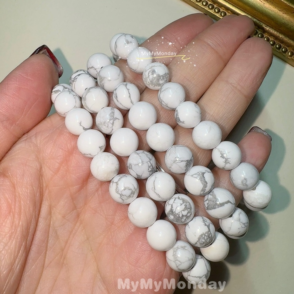 Howlite Bracelet 8mm - Picture 2 of 8